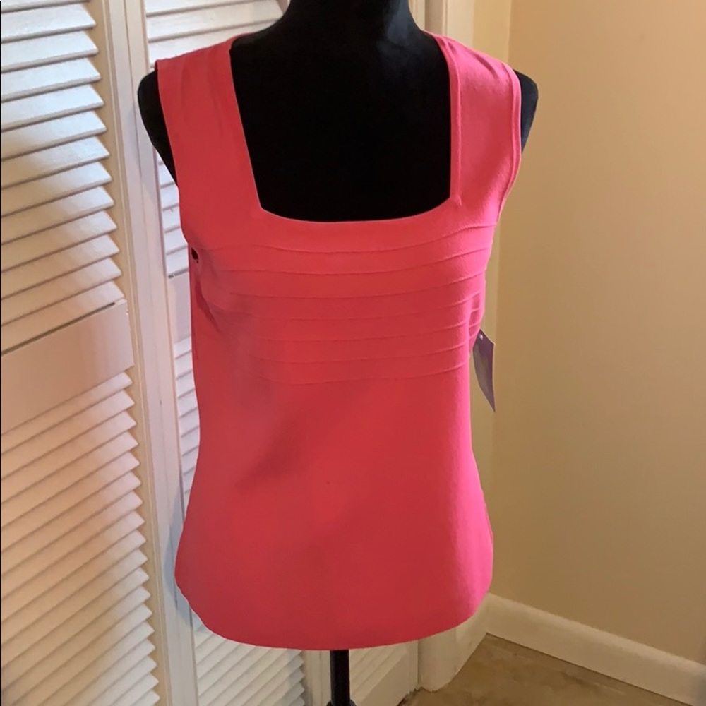 Women’s tops